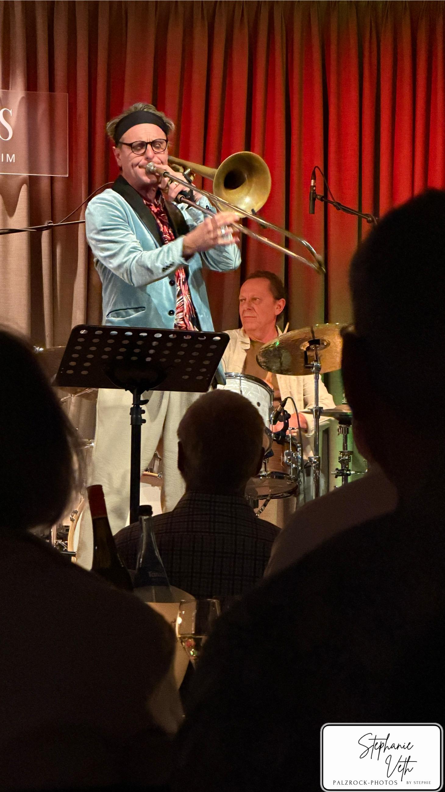 Photo — Jambo Trio European Tour — 04 — Mannheim — Ella & Louis — IMG 20260505 WA0040